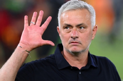 Mourinho kimsenin gözünün yaşına bakmadı! Kadro dışı kararları