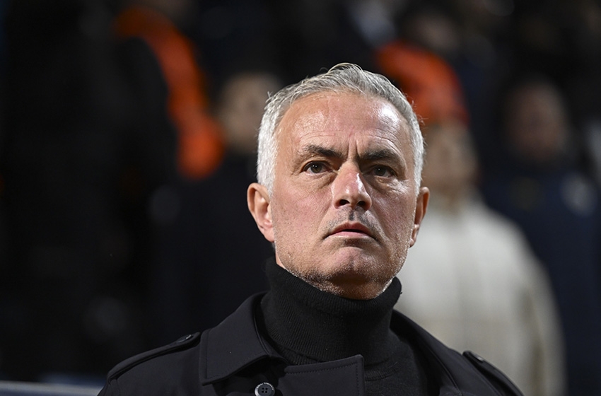 Jose Mourinho: Ayrılmalıydım ama ayrılmadım