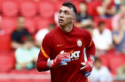 Muslera'dan Galatasaray'a teklif!