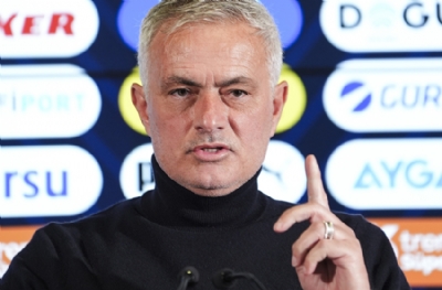 Mourinho sallamaya devam ediyor! Süper Lige yine hakaret etti