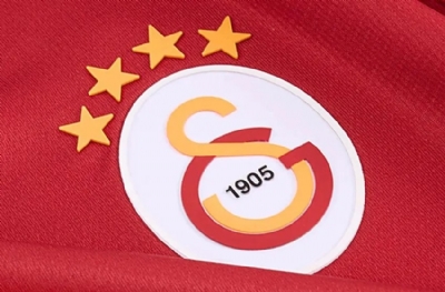 Galatasaray'dan 2025 yılının ilk imzaları geldi