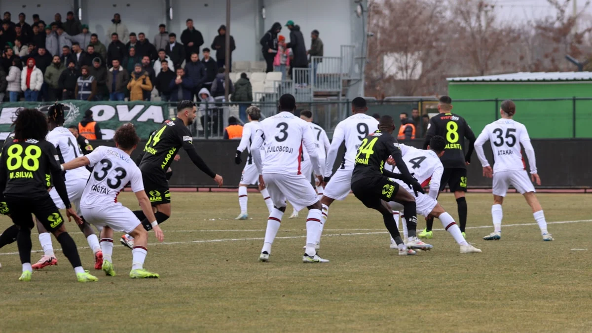 Alagöz Holding Iğdır FK - Solwie Energy Fatih Karagümrük