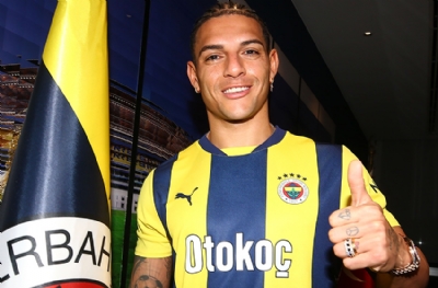 Fenerbahçe bir transferi daha bitirdi! 3.5 yıllık imza geldi