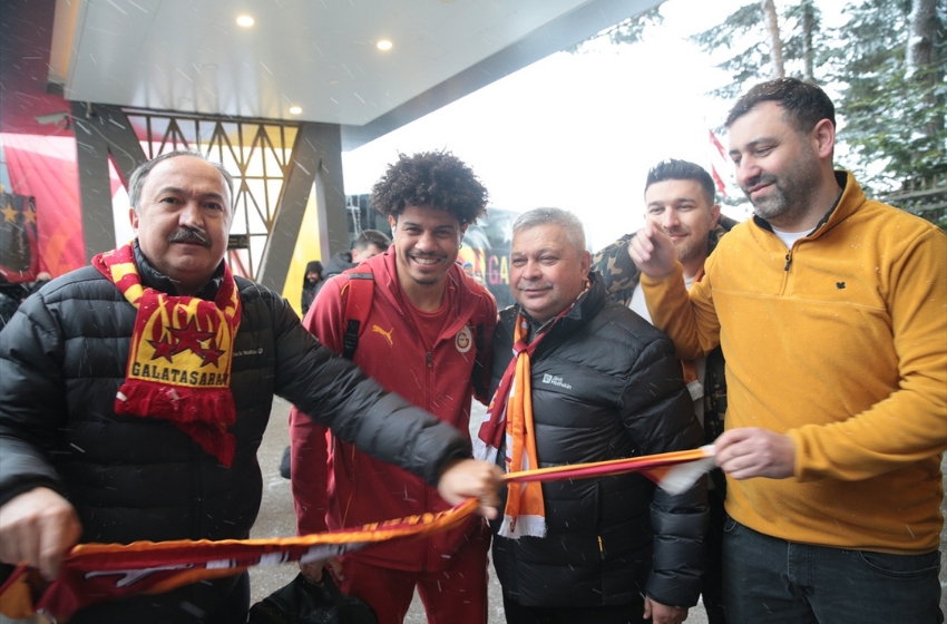 Galatasaray kafilesi Bolu'ya geldi