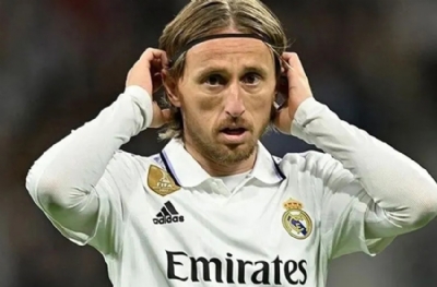 39'luk Modric uzatmak istiyor