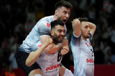  Ziraat Bankkart - Galatasaray HDI Sigorta: 3-0 (MAÇ SONUCU)