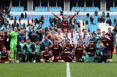 Trabzonspor'un gençlerine hücum  