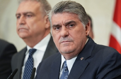 Serdal Adalı'nın rakibi sıkı çalışıyor
