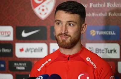 Salih Özcan'da bir rakip azaldı