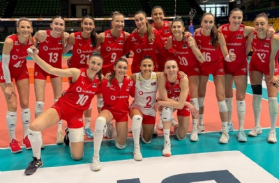 A Milli Kadın Voleybol Takımı, Almanya'yı 3-1 yendi