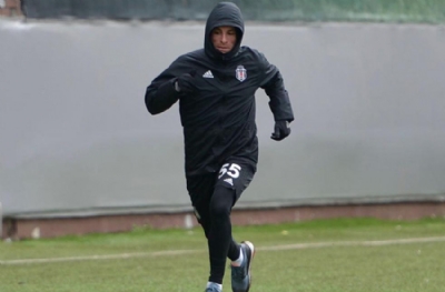 Beşiktaş efsanesi 33 yaşında futbola veda etti