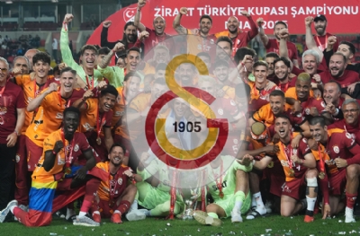 Galatasaray'da toplam kaç yabancı var?