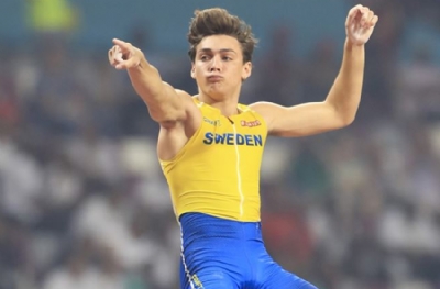 Armand Duplantis 12. kez dünya rekoru kırdı