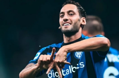 Hakan Galatasaray'a mı geliyor? Babası paylaştı