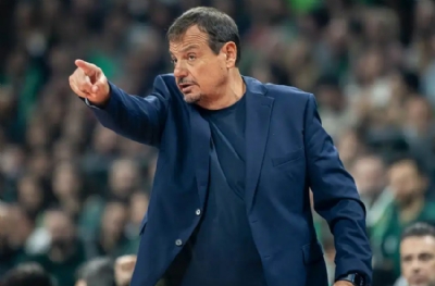 Ergin Ataman'a bir maç ceza