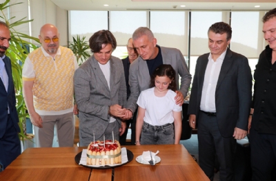 TFF'den Montella'ya kutlama