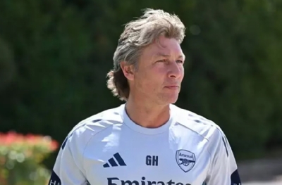 Gabriel Heinze, Arsenal'in antrenör ekibine katıldı