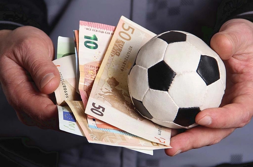 6 bin 300 kez bahis oynayan futbolcuya 42 ay men