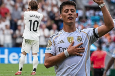Modric 10 numaralı formasını Arda Güler'e verdi! 