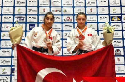 Genç judocular, Macaristan'da 2 madalya kazandı