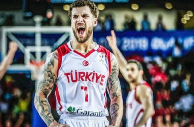 'Türkiye için oynamak isterim'