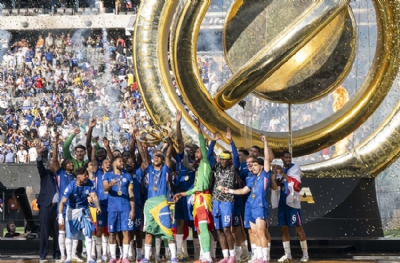 Chelsea 129.5 milyon dolar kazandı!