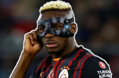 Osimhen sarpa sarmaya devam ediyor