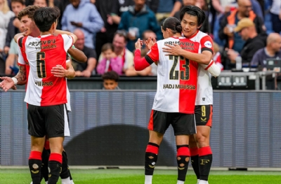 Feyenoord transferde durmuyor