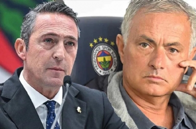 Başkan Ali Koç'u taraftarın önüne attı