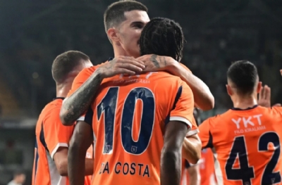Davie Selke, ilk kez gol sevinci yaşadı