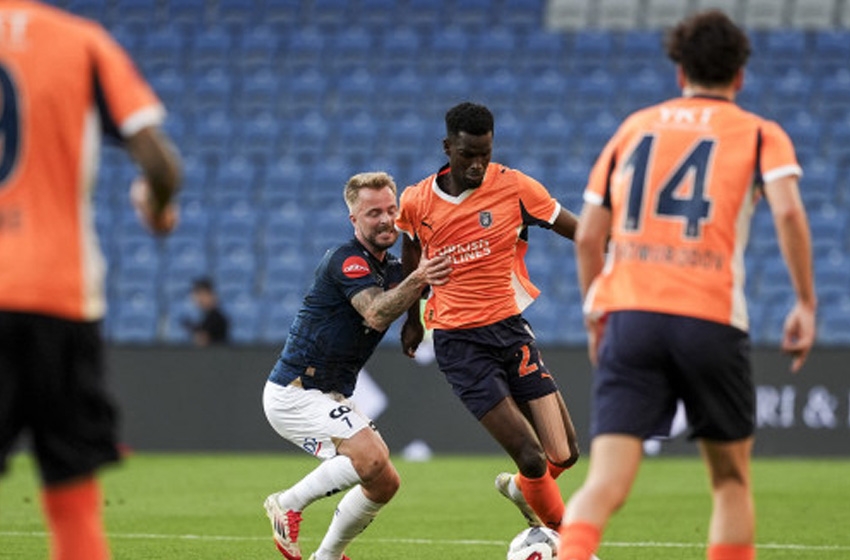 Başakşehir, Universitatea Craiova ile eşleşti