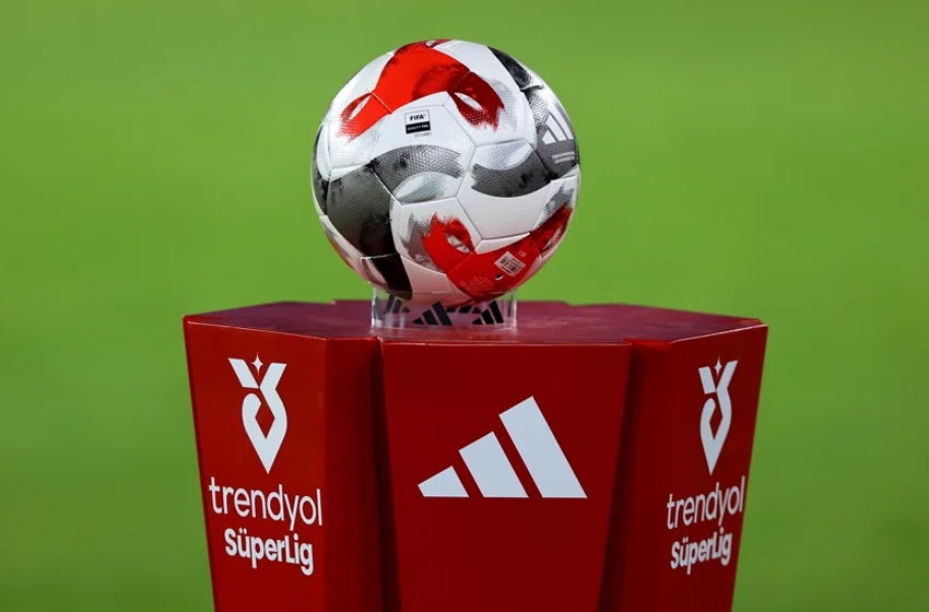 Süper Lig'de şampiyonluk oranları güncellendi! Galatasaray liderliği kaptırmadı