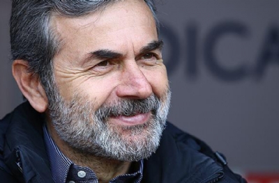 Fenerbahçe'de futbolun başına Aykut Kocaman geçiyor