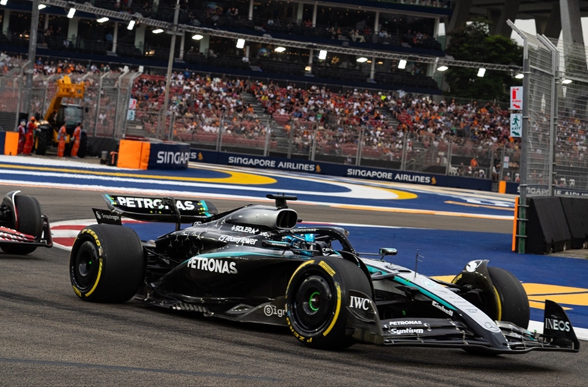 Singapur Grand Prix'sinde pole Russell'ın