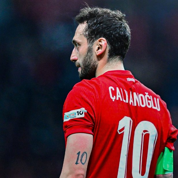 Hakan Calhanoglu
