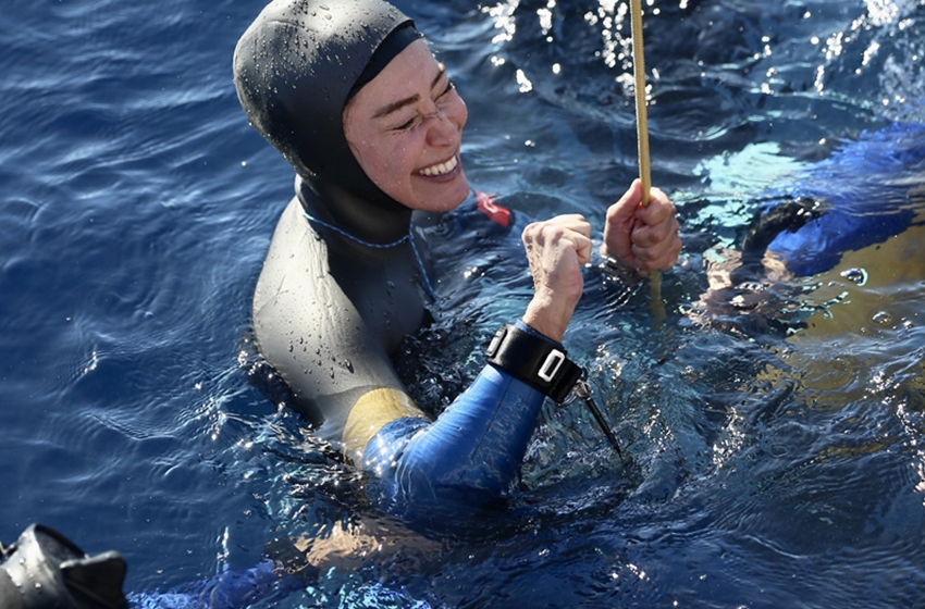 Şahika Ercümen'in tek rakibi kendisi! Dünya rekorunu geliştirdi