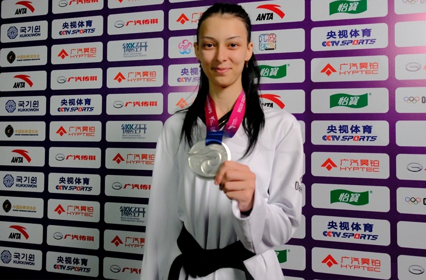 Elif Sude Akgül göğsümüzü kabarttı! Dünya ikincisi