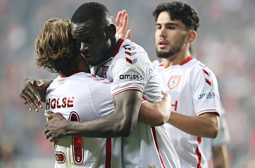 Samsunspor - Hamrun Spartans: 3-0 (MAÇ SONUCU)