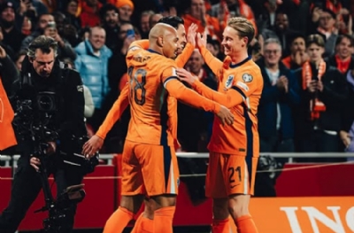 Hollanda, Litvanya'ya acımadı