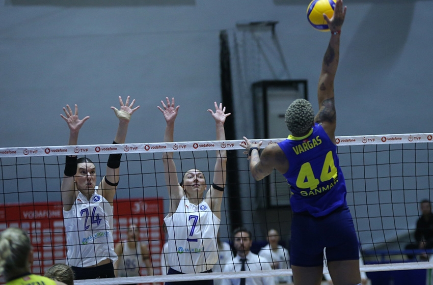 Aydın Büyükşehir Belediyespor-Fenerbahçe Medicana: 1-3 (MAÇ SONUCU)