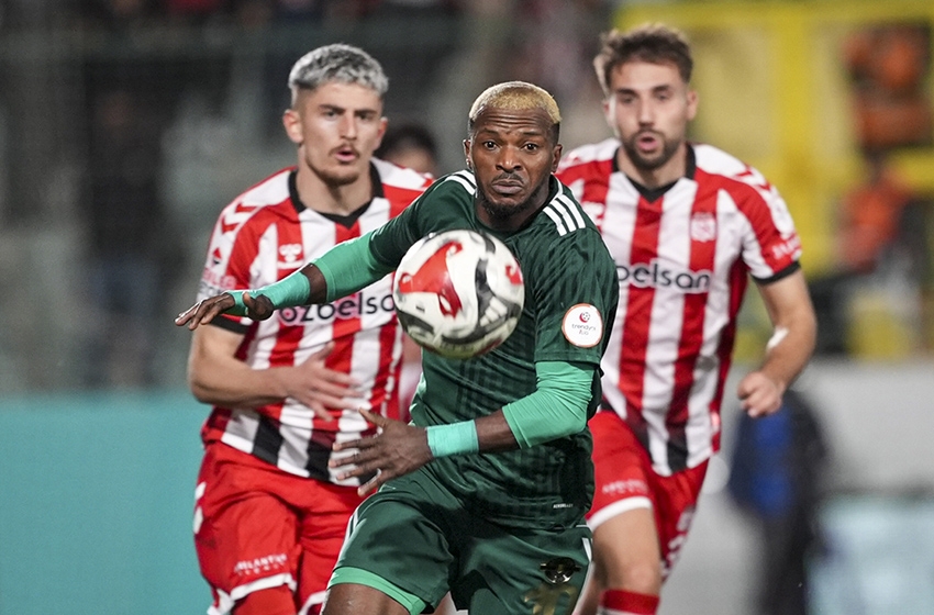 Esenler Erokspor - Özbelsan Sivasspor: 2-1 (MAÇ SONUCU)