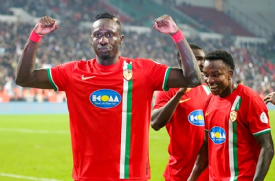 Amed Sportif Faaliyetler:  - Esenler Erokspor: 2-1 (MAÇ SONUCU)