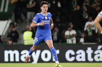 Real Madrid'den Arda Güler videosu