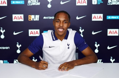 Okan Buruk elleriyle besleyecek! Tel'deki kuş