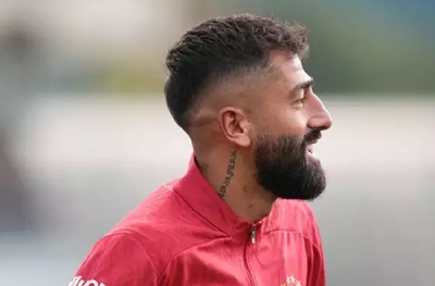 Tribünde bir aslan parçası