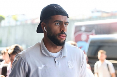 Trabzonsporlu Baniya ameliyat oldu