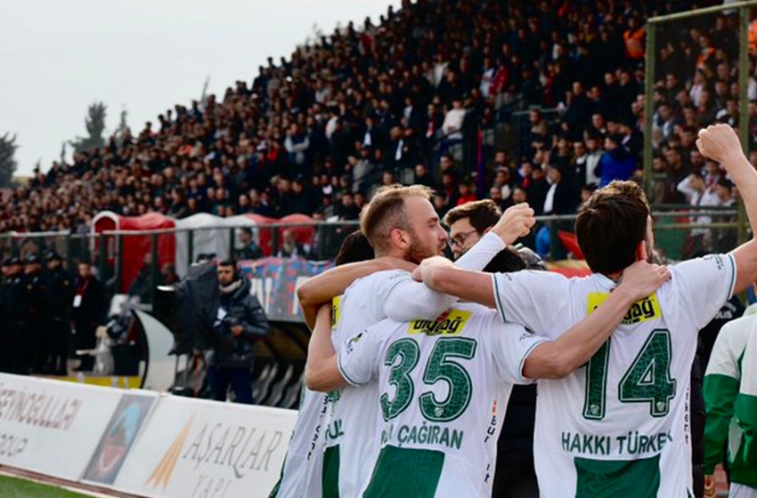 Mardin'e polis duvarıyla gelen Bursaspor yaptı şovunu!