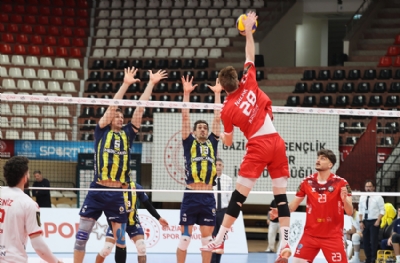  Gaziantep Gençlikspor - Fenerbahçe Medicana: 1-3 (MAÇ SONUCU)