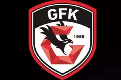 Ham sakatlık hem verilmeyen penaltı isyanı! Yüzünde kırık var