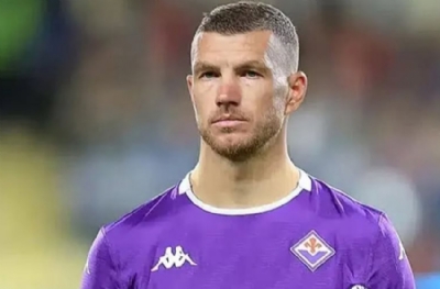 Dzeko Fenerbahçe'den sonra tutunamadı: Kulüp arıyor